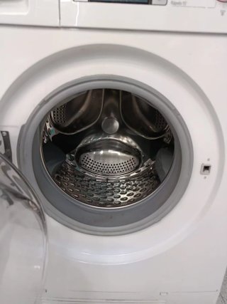 Lavadora y Secadora Bosch Wash+Dry 7/4Kg 1200.rpm