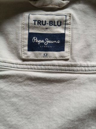 Chaqueta Levis Blanca