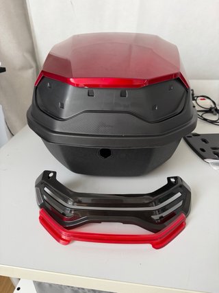 Baúl Moto 35L Universal con Llave