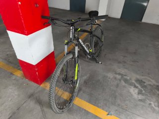 Bicicleta Rockrider st530