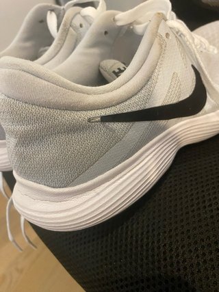 Nike Revolution 4 Talla 40