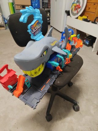 Pista Hot Wheels Tiburón Car Wash
