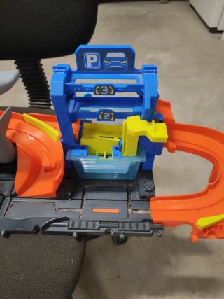 Pista Hot Wheels Tiburón Car Wash