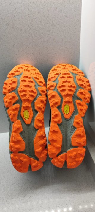 Zapatillas Hoka Speedgoat 6 Verde/Naranja