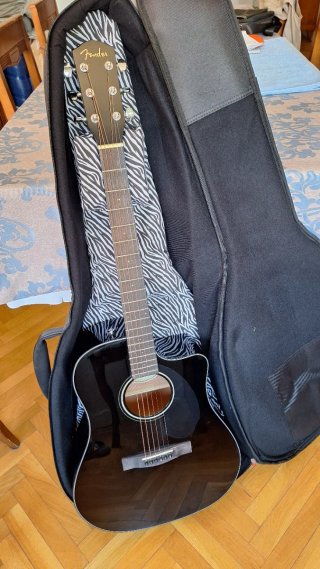 Fender CD60SCE Bk Electroacústica + Funda