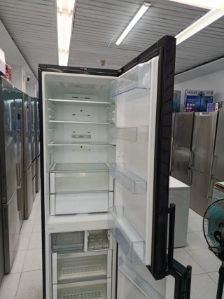 Nevera LG negra Combi Nofrost