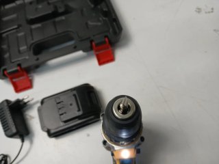 Taladro Inalámbrico 48V con Accesorios