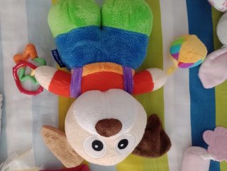LOTE DE JUGUETES ESTIMULANTES BEBE, PELUCHES...