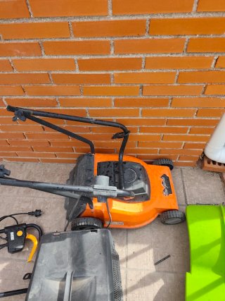 Cortacésped Eléctrico Naranja
