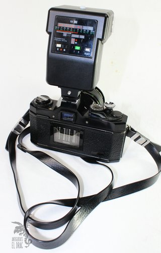 Vivitar XV-1 Cámara Analógica 35mm con Flash