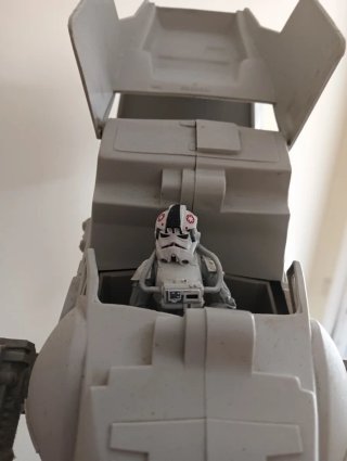 AT-AT Star Wars Hasbro + 2 Figuras