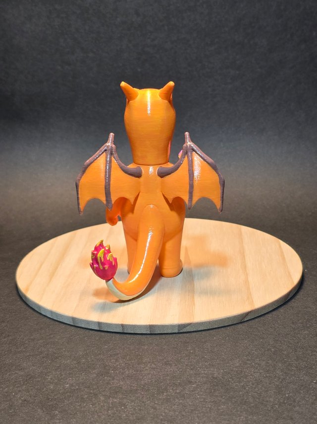 Figura Homer Charizard