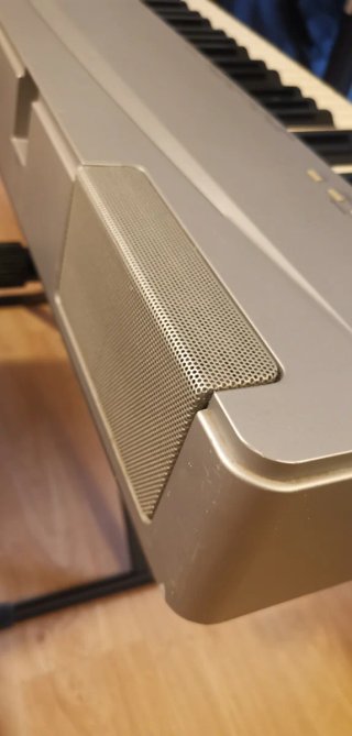 Piano Eléctrico Yamaha P70S. Con soporte  plegable