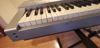 Piano Eléctrico Yamaha P70S. Con soporte  plegable