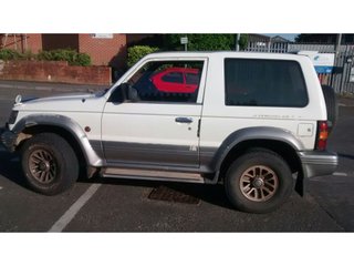 PUNTERA TRASERA DERECHA MITSUBISHI MONTERO V20