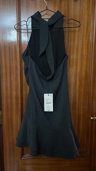 Vestido corto negro Zara lavado