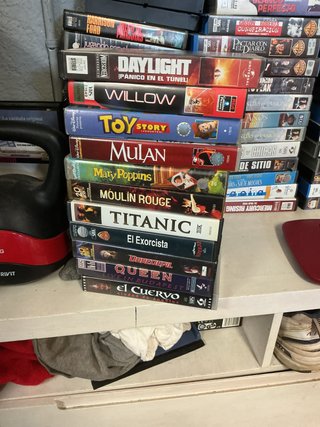 11 Películas VHS Variadas