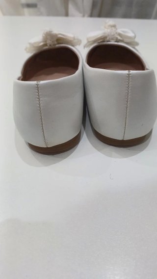 Merceditas niña Talla 35 blancas lazo