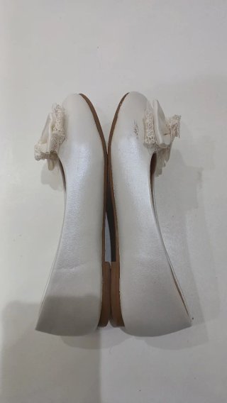 Merceditas niña Talla 35 blancas lazo