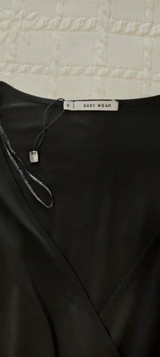 Mono corto negro Easy Wear , nuevo.