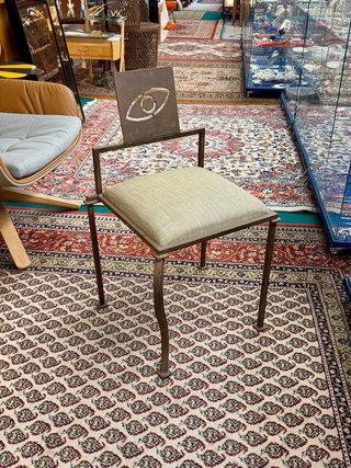 Silla estilo brutalista de Cyrille Varet