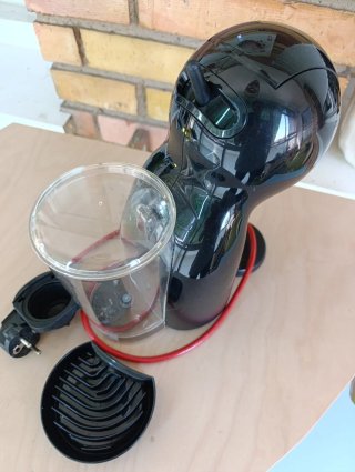 Cafetera Nescafé Dolce Gusto Krups Negra