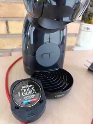 Cafetera Nescafé Dolce Gusto Krups Negra