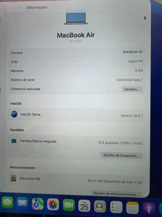 MacBook Air M1 8GB Plata