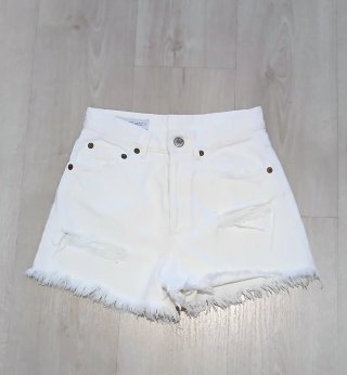 Shorts blancos mujer rotos