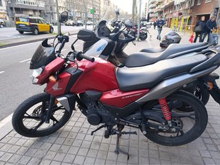 Honda CB 125 F Roja Siniestrada Motor impecable