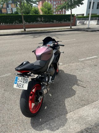 Aprilia RS457 Moto Deportiva