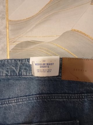 Pantalón corto vaquero sin estrenar T.54