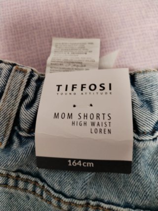 Pantalón vaquero niña desgastado
