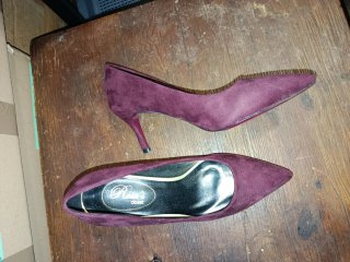 Zapatos de tacón sin estrenar precio por unidad
