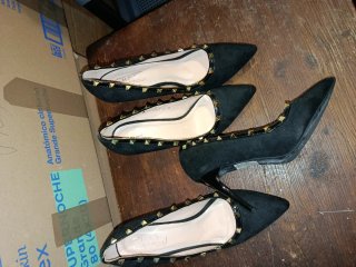 Zapatos de tacón sin estrenar precio por unidad