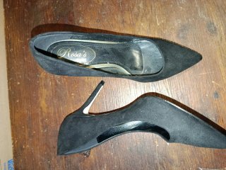 Zapatos de tacón sin estrenar precio por unidad