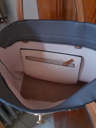 Bolso polipiel blanco y gris