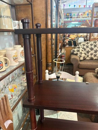 ESTANTERÍA ALTA DE MADERA
