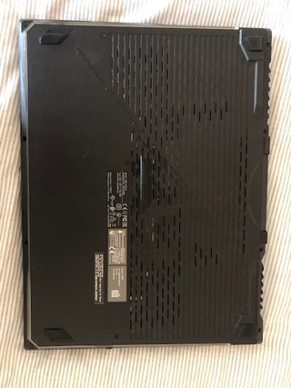 Portátil ASUS ROG  para piezas (sin placa base)