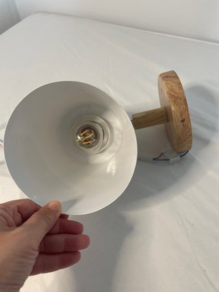 Aplique de pared madera y metal