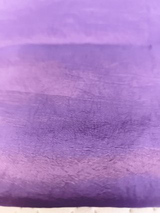 Retal de tela de forro morado