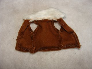 Colete Castanho para Boneca com Botões