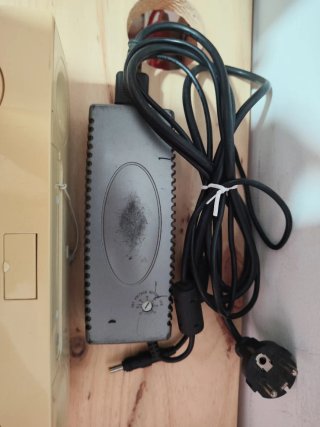 Radio Despertador iLuv con Dock iPod y Mando