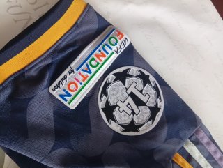 Camiseta Real Madrid Adidas Azul y Dorada