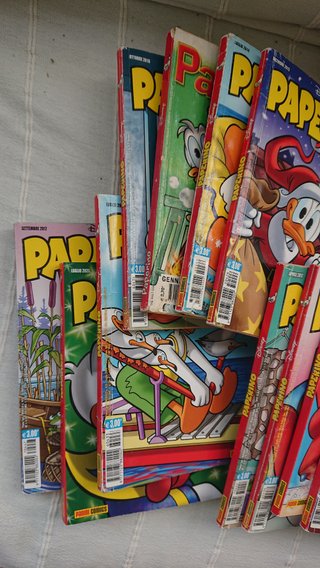 Lotto 22 Fumetti Paperino e altre raccolte Disney