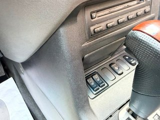 Mitsubishi Montero 2003