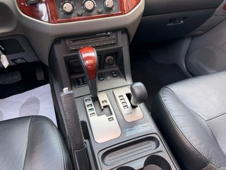 Mitsubishi Montero 2003