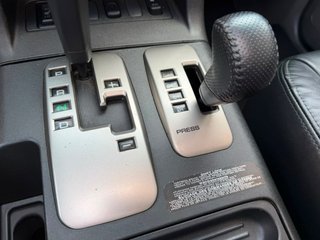 Mitsubishi Montero 2003
