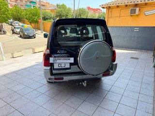 Mitsubishi Montero 2003