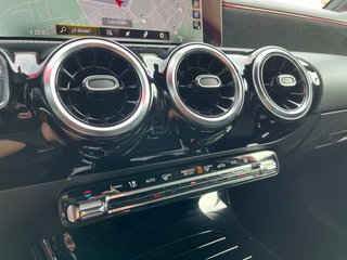 Mercedes-Benz Clase A 250E AMG 2023